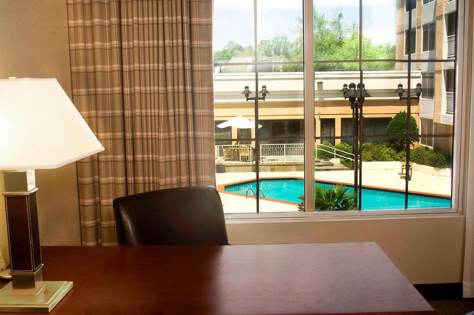 Sheraton Atlanta Perimeter North Sandy Springs Exterior foto